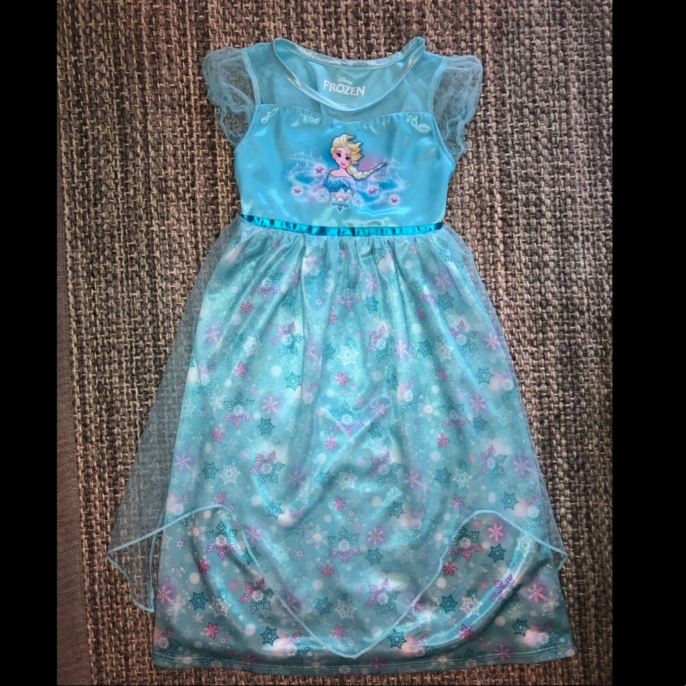 Toddler girls Disney princess Elsa nightgown 5T
